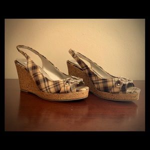 American Eagle Wedges